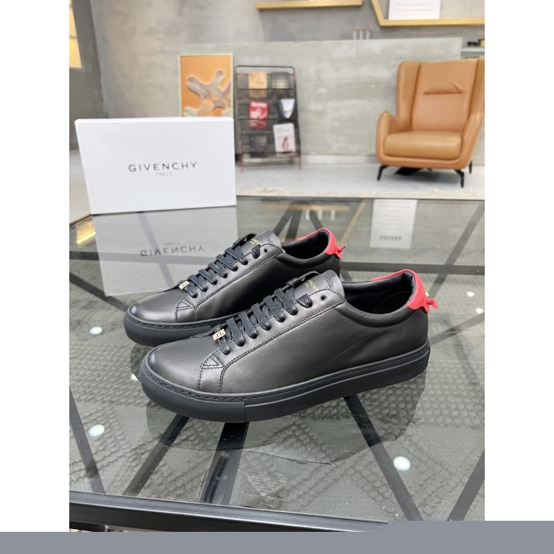 Givenchy Sneakers
